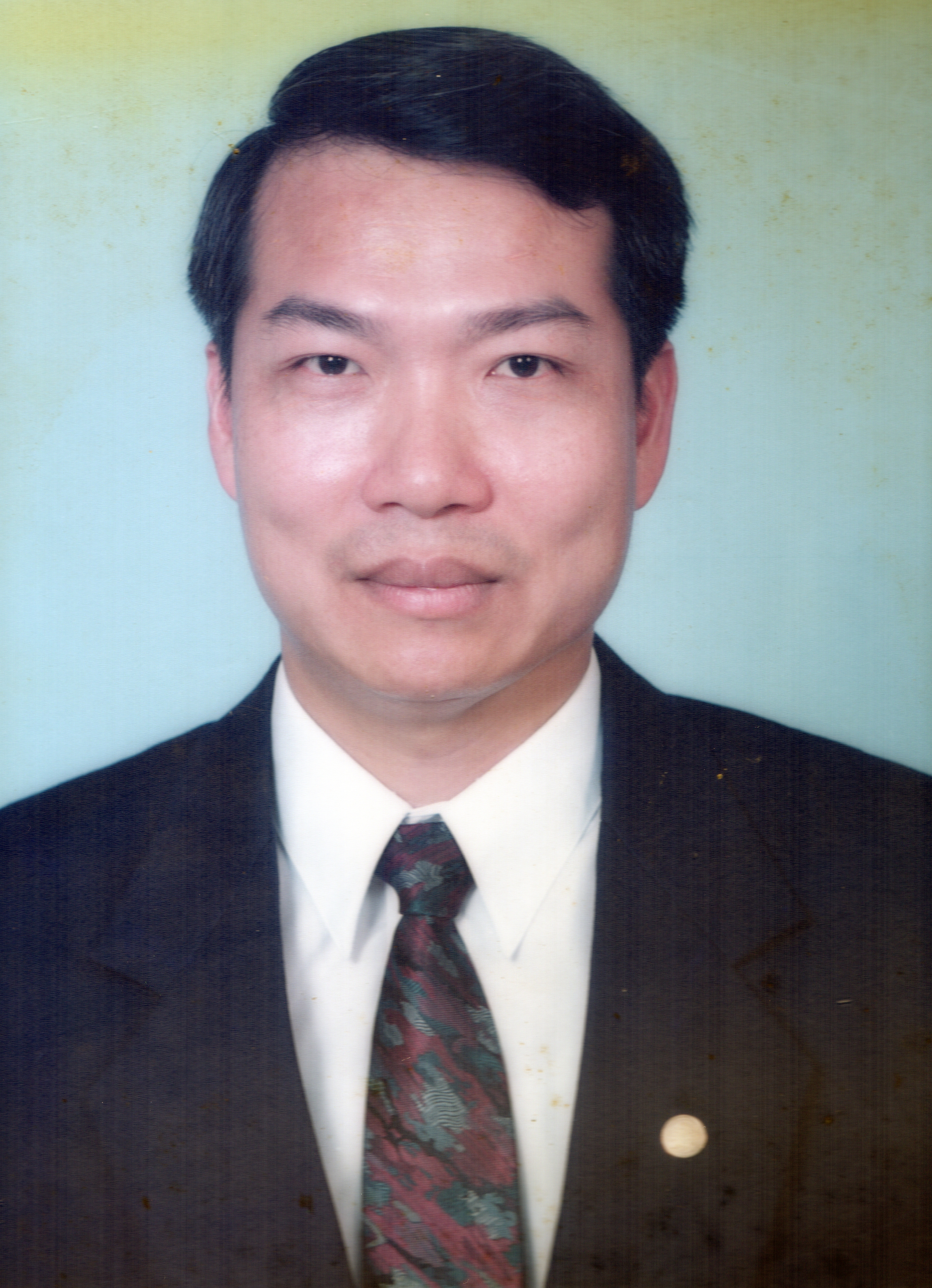 第八任校長李明正先生