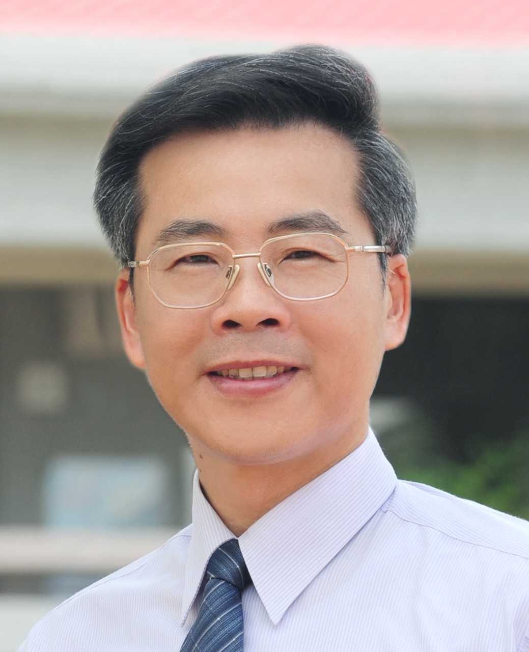 第十任校長陳世聰先生
